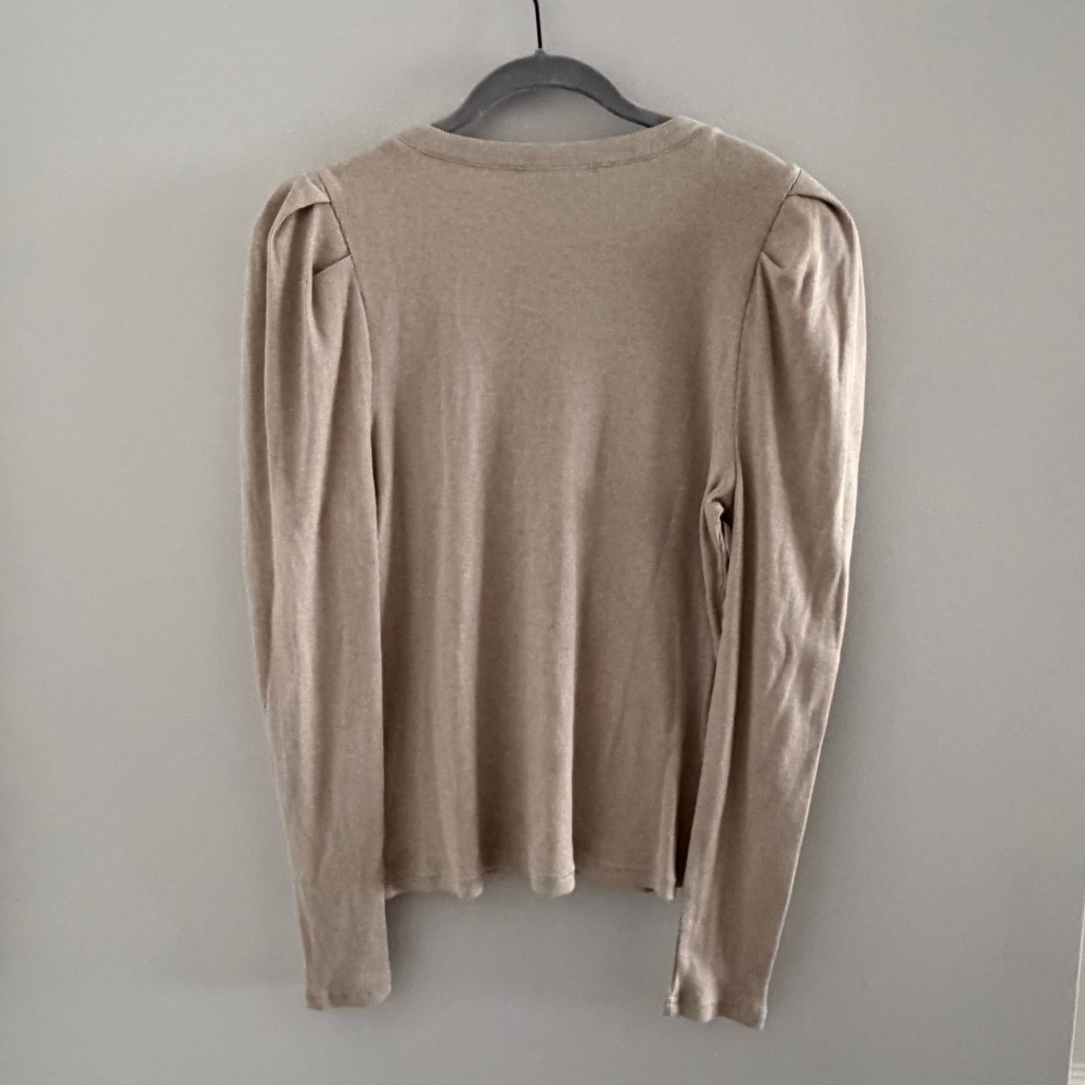 ON-34TH Beige Ribbed Henley Puff Sleeve V-Neck Knit Top Womens Large NWT Neutral - Picture 3 of 8